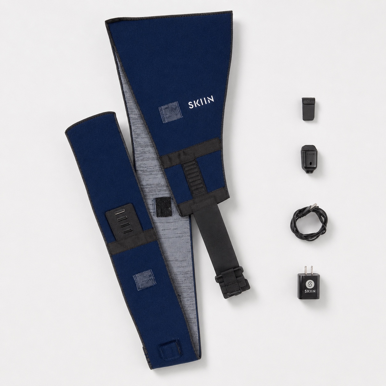 SKIIN Equine kit: textile ECG band with sensor module, charging cable and adapter